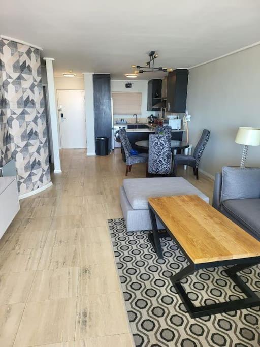 Lovely In Milnerton * Cidade Do Cabo